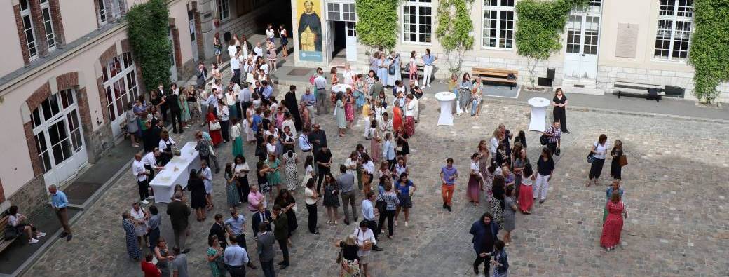 Déjeuner professeurs et personnel éducatif