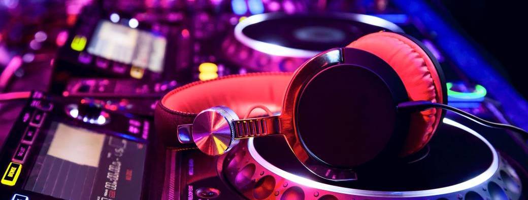DJ SETS
