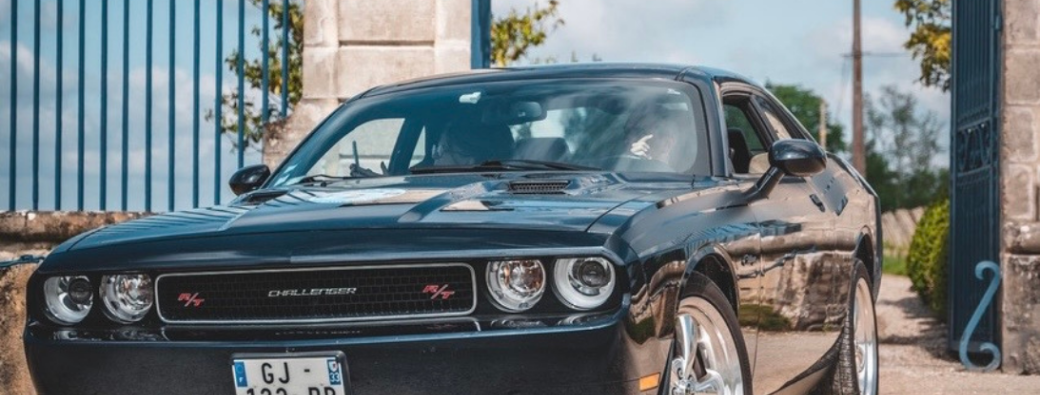 Dodge Challenger (3 passagers maxi)