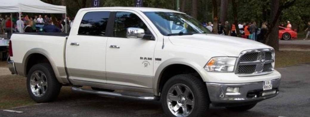 Dodge RAM 1500 blanc