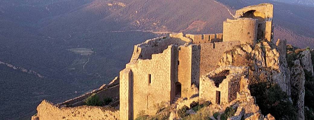 « Entre ombre et Lumière …  Se découvrir sur les traces des Cathares »
