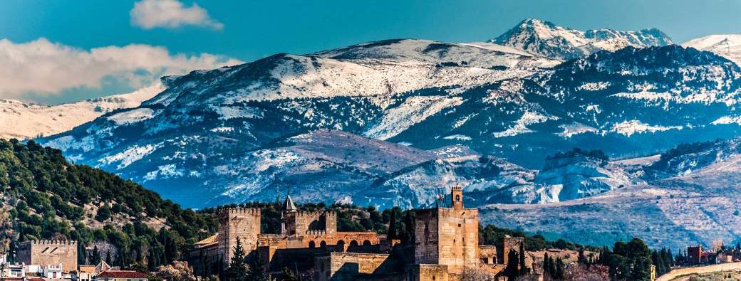 EXPAT UNT - Golden Andalusia: Moorish Palaces, Mountains and Sea Caves