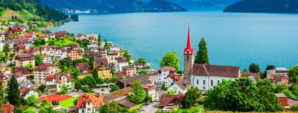 EXPAT UNT - Swiss Alpine Lakes Road Trip & Living