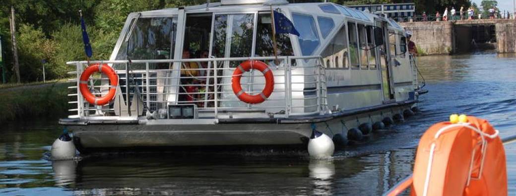 Fayencez-vous! #3 Visite thématique à bord du bateau ville de Digoin