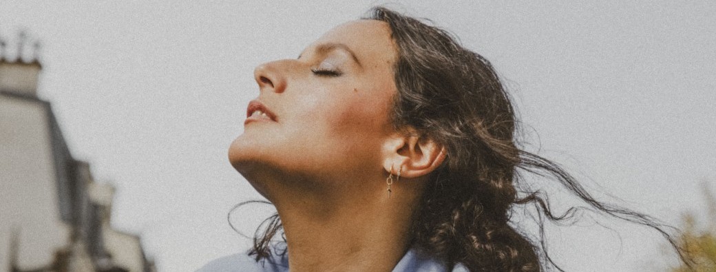 NACH (Anna Chedid)