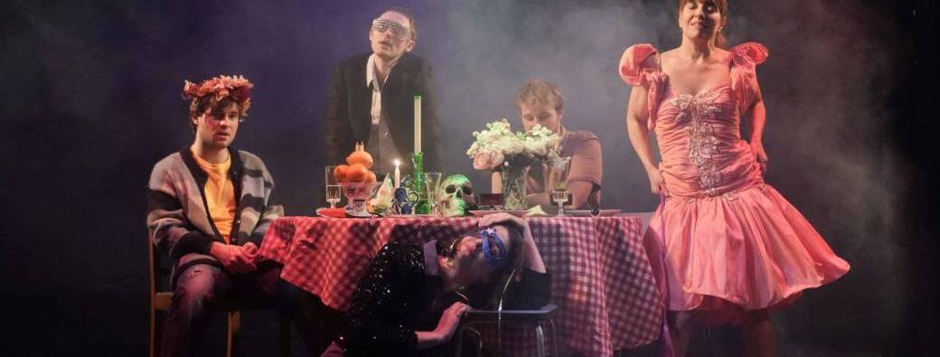 Fêtes des mères, dyptique familial - Théâtre du Jeu de Paume  | THEÂTRE