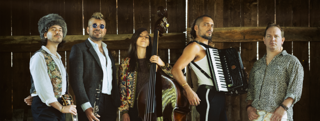FLYING ORKESTAR - Hot Club de Boukravie