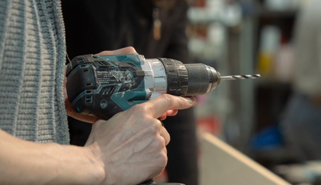 Forage et plâtre : Chevilles et types de murs 