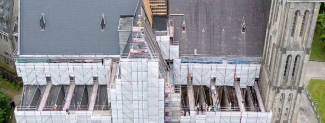 FR – Visite exclusive de la basilique et du chantier de rénovation