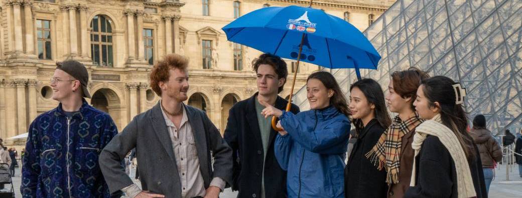 Paris Historical Center Free Walking Tour in English