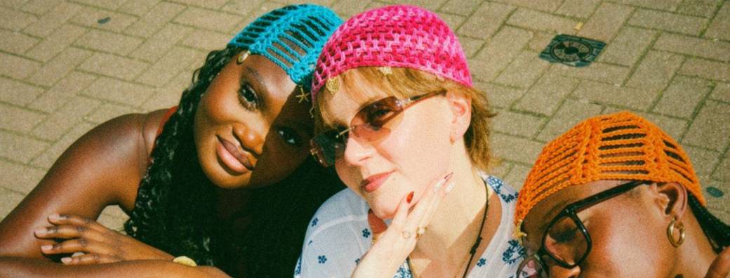 Girls’Hood x Modeliz | Crée ton bonnet de l’été