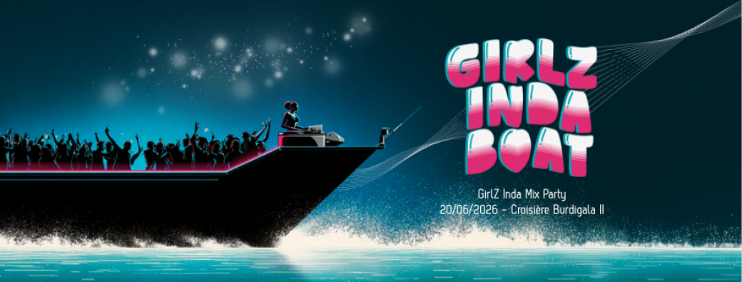 GirlZ Inda Boat