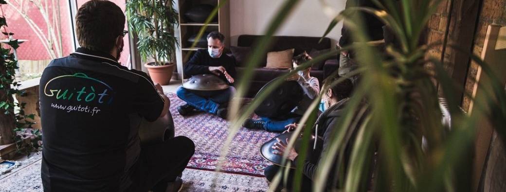 Cours de 1h ou 1h30 - Approfondissement au Handpan / Hang (tout niveau) 