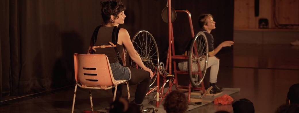 Histoires sans queue ni tête et de la mirgueta qui danse dans mes fourchettes