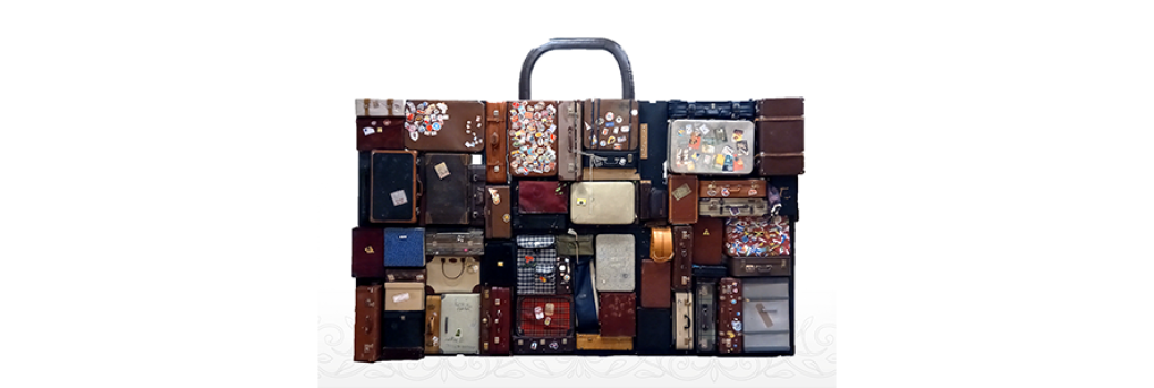 MUR DE VALISES - Inauguration -  Karaoké du Monde