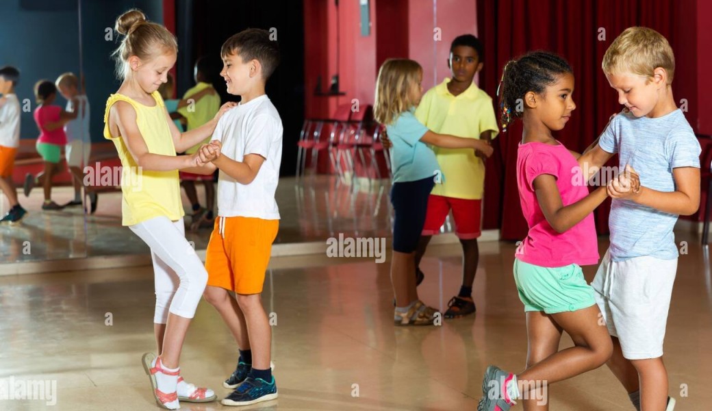 Initiation salsa enfant !