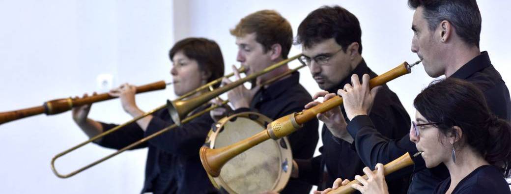 INTO THE WINDS & MONTILISIO SALTO - MUSIQUES ET DANSES DE LA RENAISSANCE