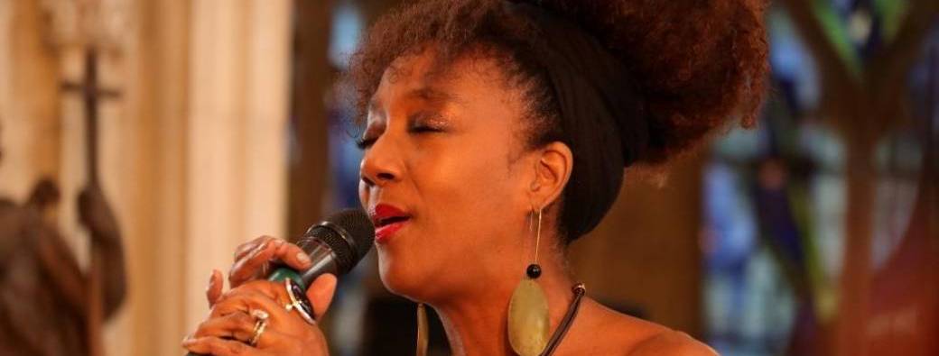 Joniece Jamison et les chorales l'Accroche Choeurs