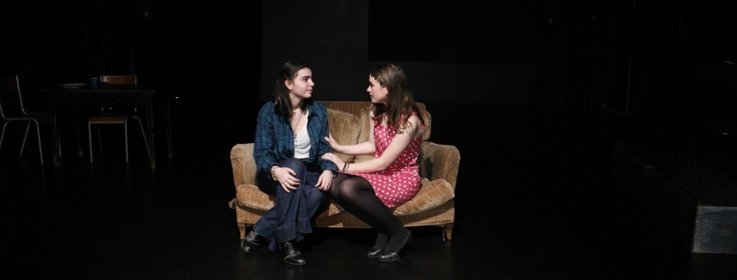 Jouer, Représenter - Élèves de Théâtre en 2e Cycle