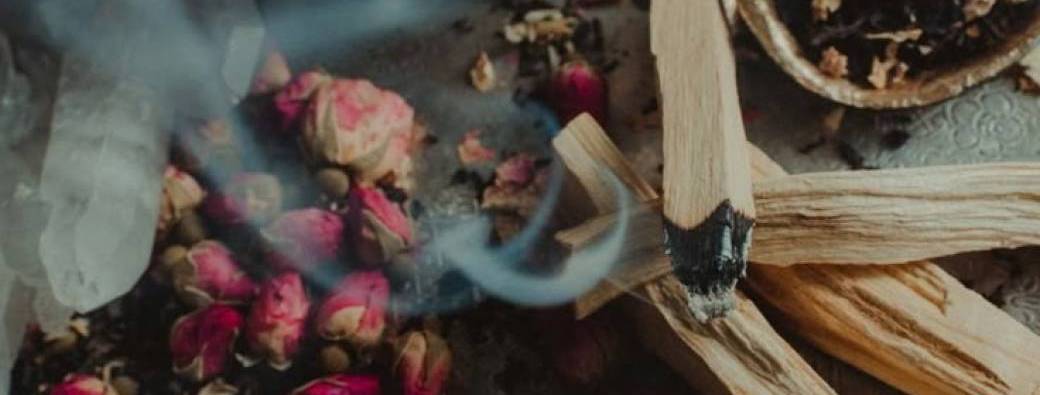 Journée Immersive Féminin Sacré : Alchimie Intérieure & Lignée de la Rose