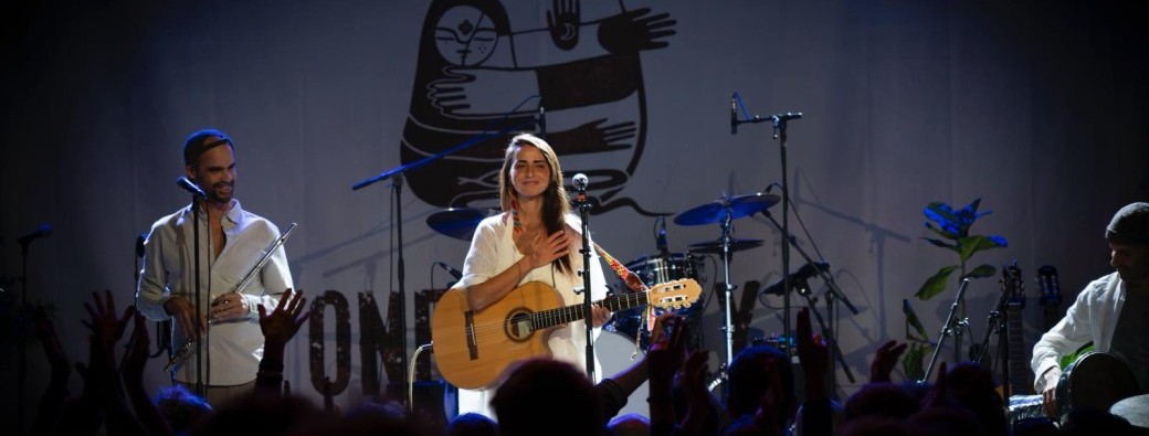 À l'Unisson - Concert par Kelly Aura