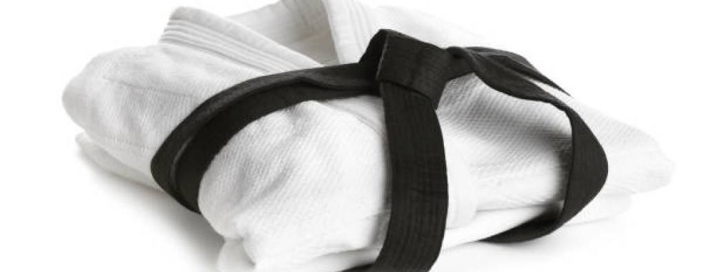 KIMONO NEUF : Prix étudiant 20E - Prix initial 35E  Participation UGA 15E 