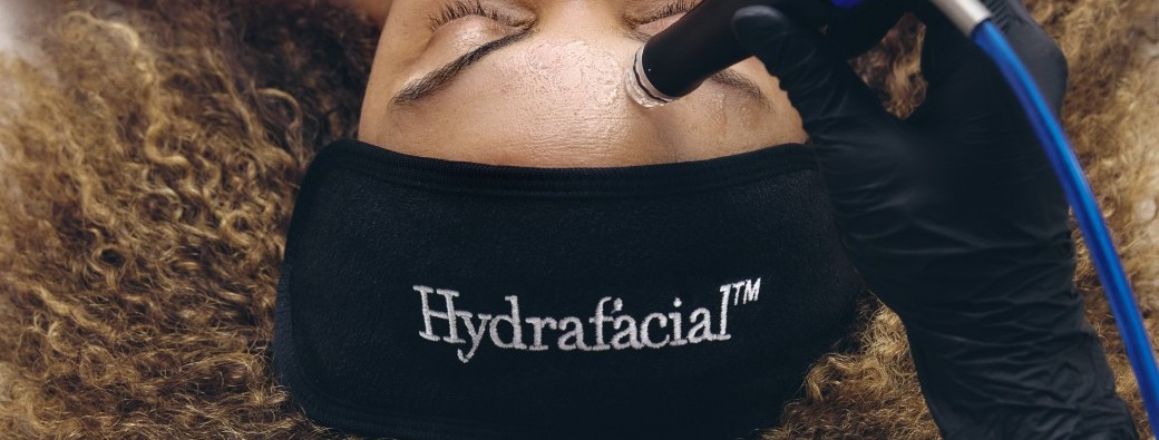 L’esthéticienne X hydrafacial 