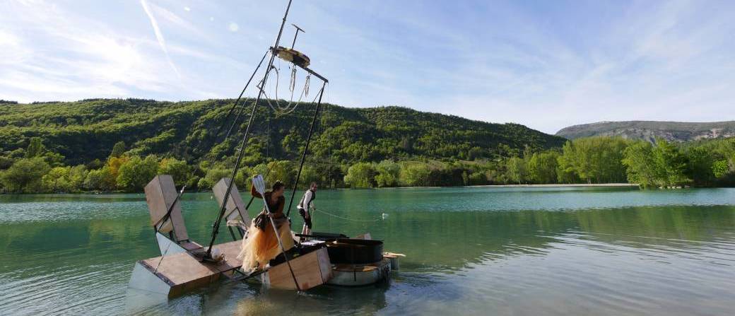 LAC DE THYEZ (74) - "Pagaille Navale"