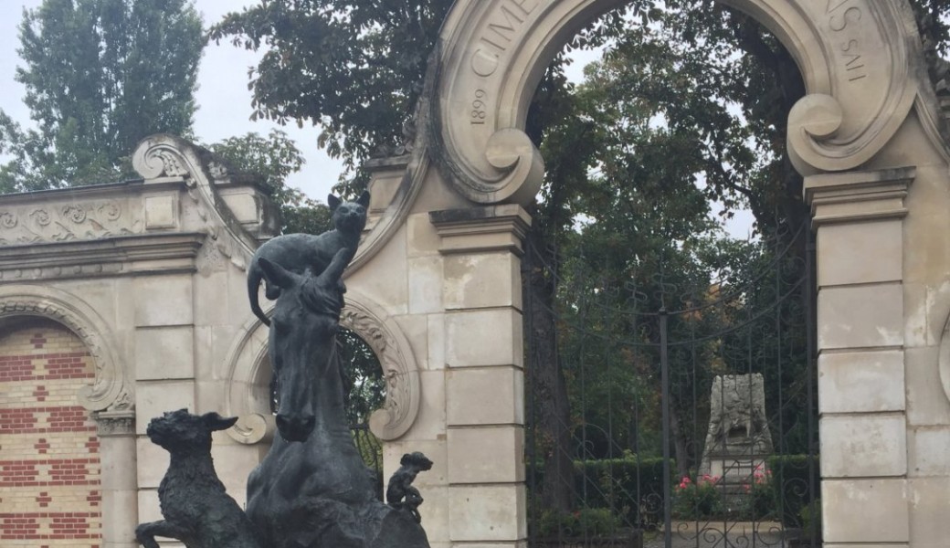 Le Cimetière 1899 des Animaux à Asnières -à 10 minutes du métro à pied