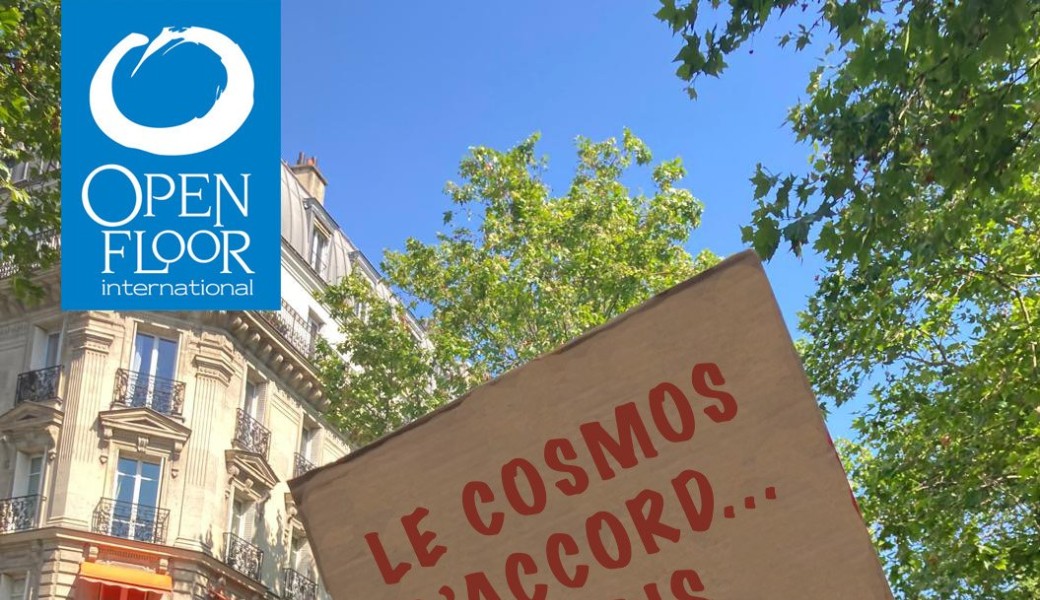 Le cosmos d'accord mais la danse d'abord
