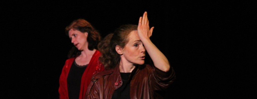 LES FEMMES SAVANTES - Théâtre