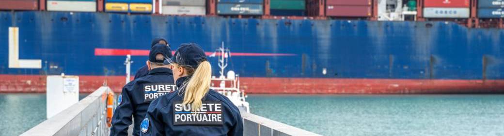 Les gardiens du port