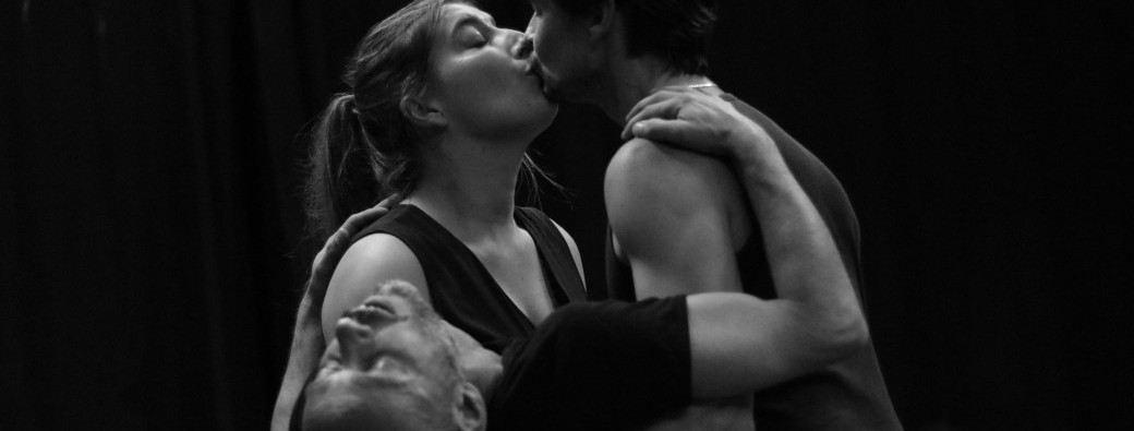 LES MAINS CHAUDES (Théâtre de l'Esquif)