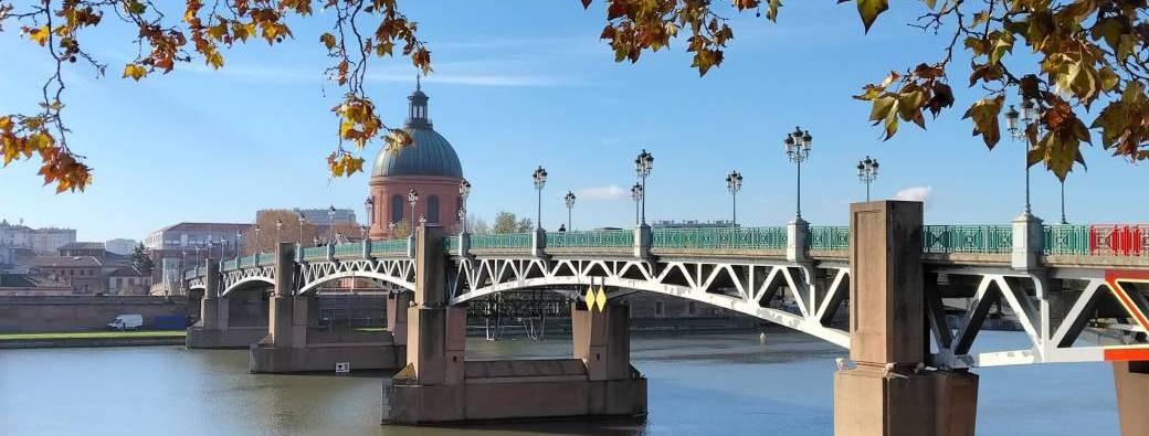 Along the Garonne River 