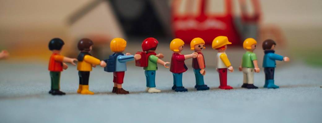 Les Playmobil ® découvrent un site archéologique