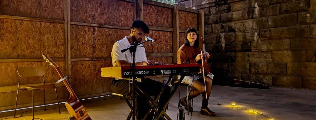 Living room concert with Akshit Dhall