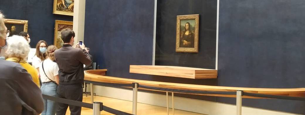Louvre, masterpieces and Mona Lisa without crowd - ENG
