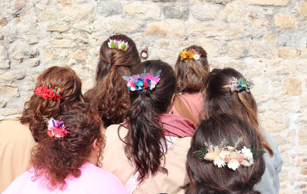 MAKE | ATELIER Peigne fleuri en fleurs stabilisées