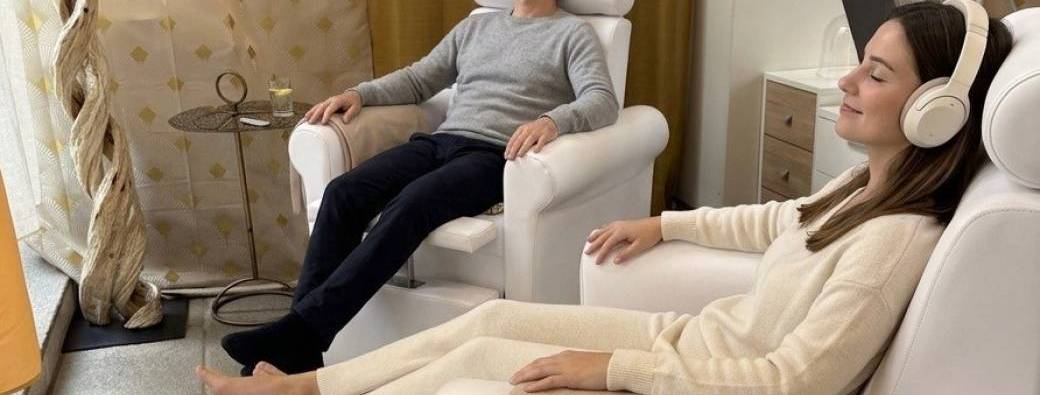 Méditation sonore sur siège massant
