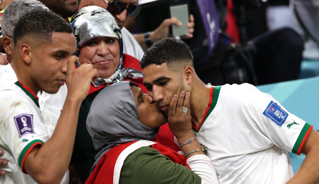 MATCH MAROC vs CAMEROUN – Péniche Bistrot Alexandre III