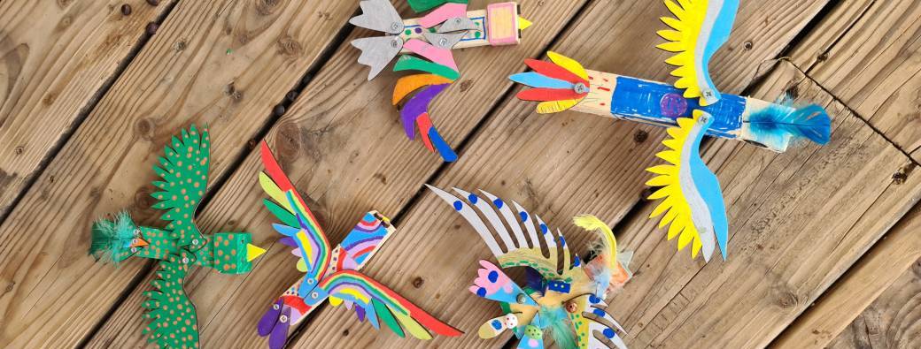 Menuiserie Enfant - Oiseau Arc-en-ciel
