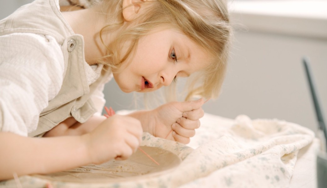 Modelage d’argile libre 