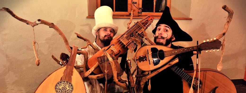 Musiques bavardes - Les grandes Moustaches 
