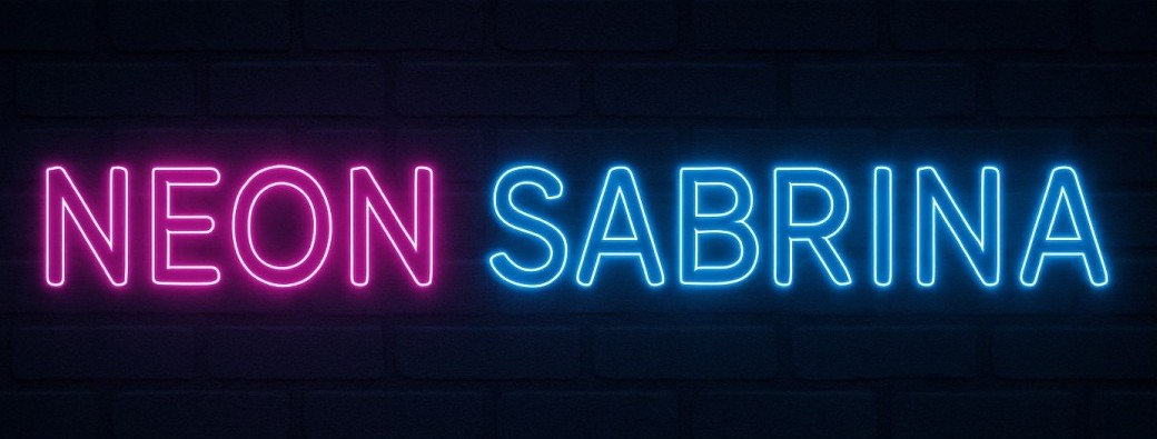 NEON SABRINA x Co plateau
