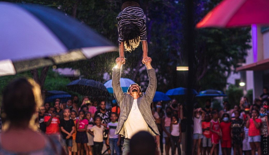 O'CHAPO 2025 |      1ère partie   Cie Zopiok Professeur la Moke -   Cie Cirquons Flex  18 ans Aster