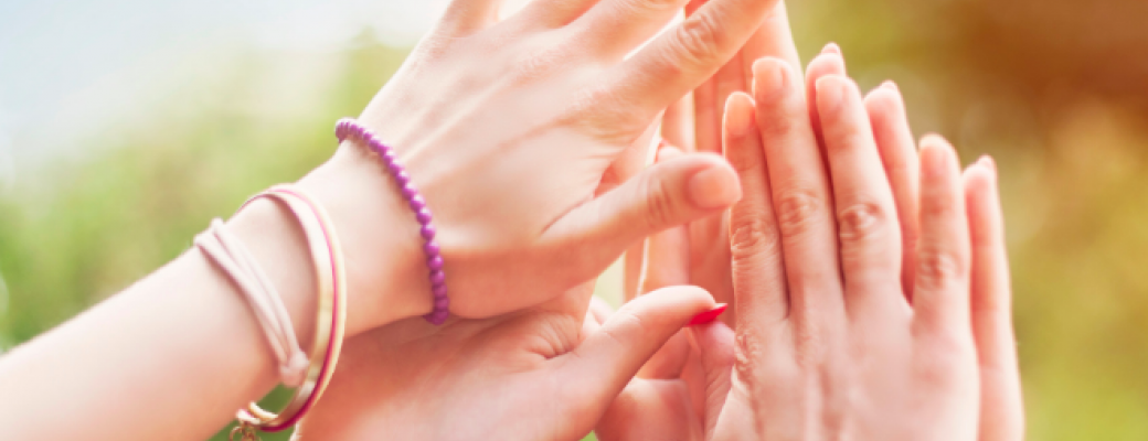 Offrez une Carte cadeau : Participation à un Cercle de Femmes