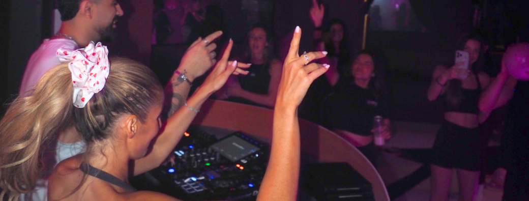 Oxxy Club x Le Tutu 