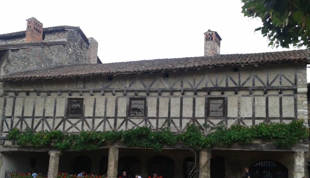 Pérouges