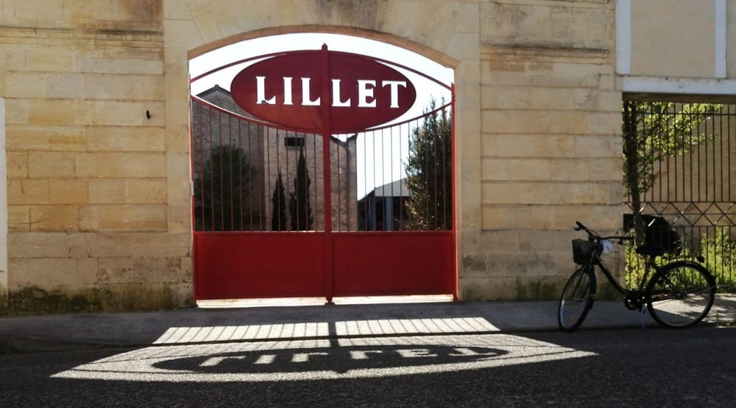 Podensac, promenade dans le bourg et dégustation à Lillet Podensac, promenade dans le bourg et dégustation à Lillet