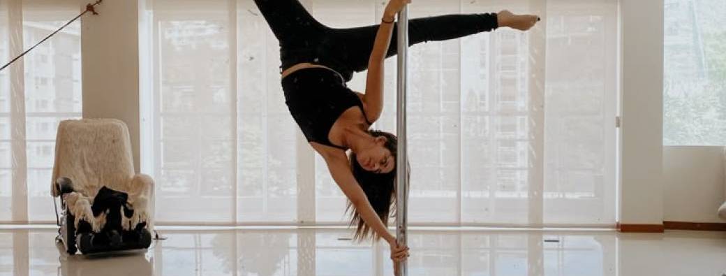 POLE DANCE 